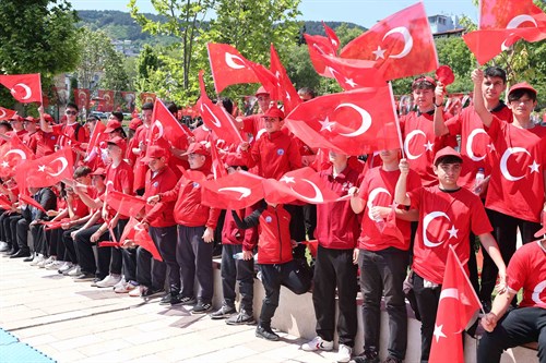 19 Mayıs Atatürk'ü Anma, Gençlik ve Spor Bayramı’nın 106. Yıl Dönümü Coşkuyla Kutlandı